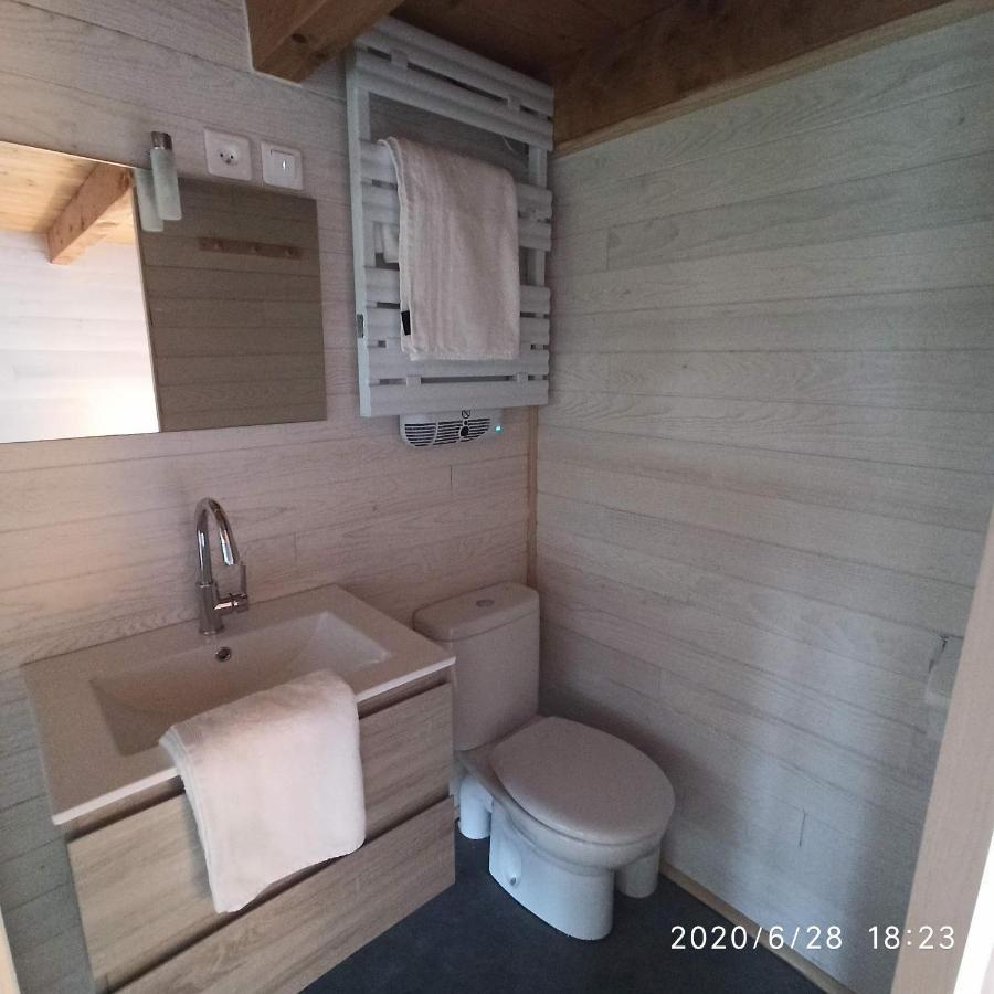Une Tiny House A Decouvrir Au Coeur De La Cite ! コントレクセヴィル エクステリア 写真